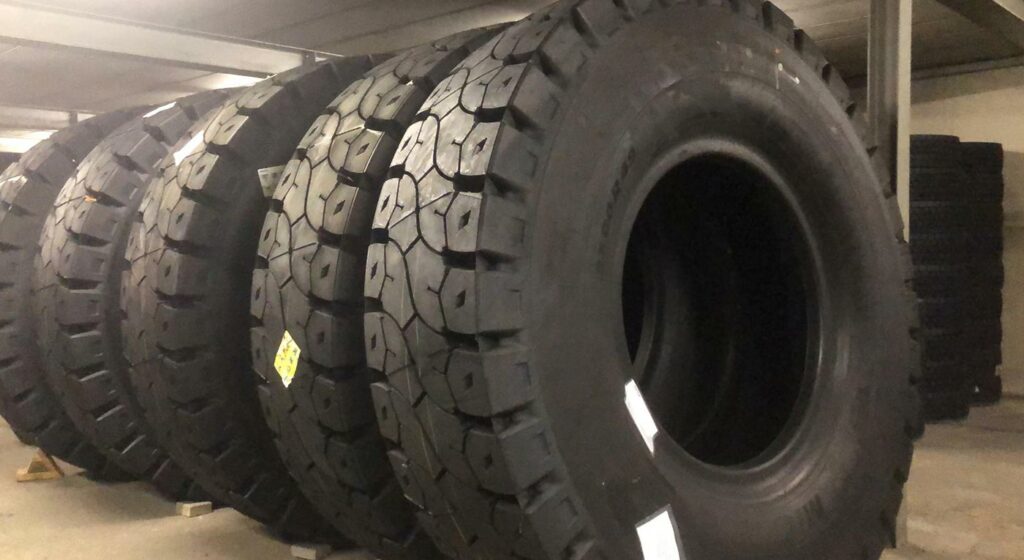 heavy duty tires for quarry trucks